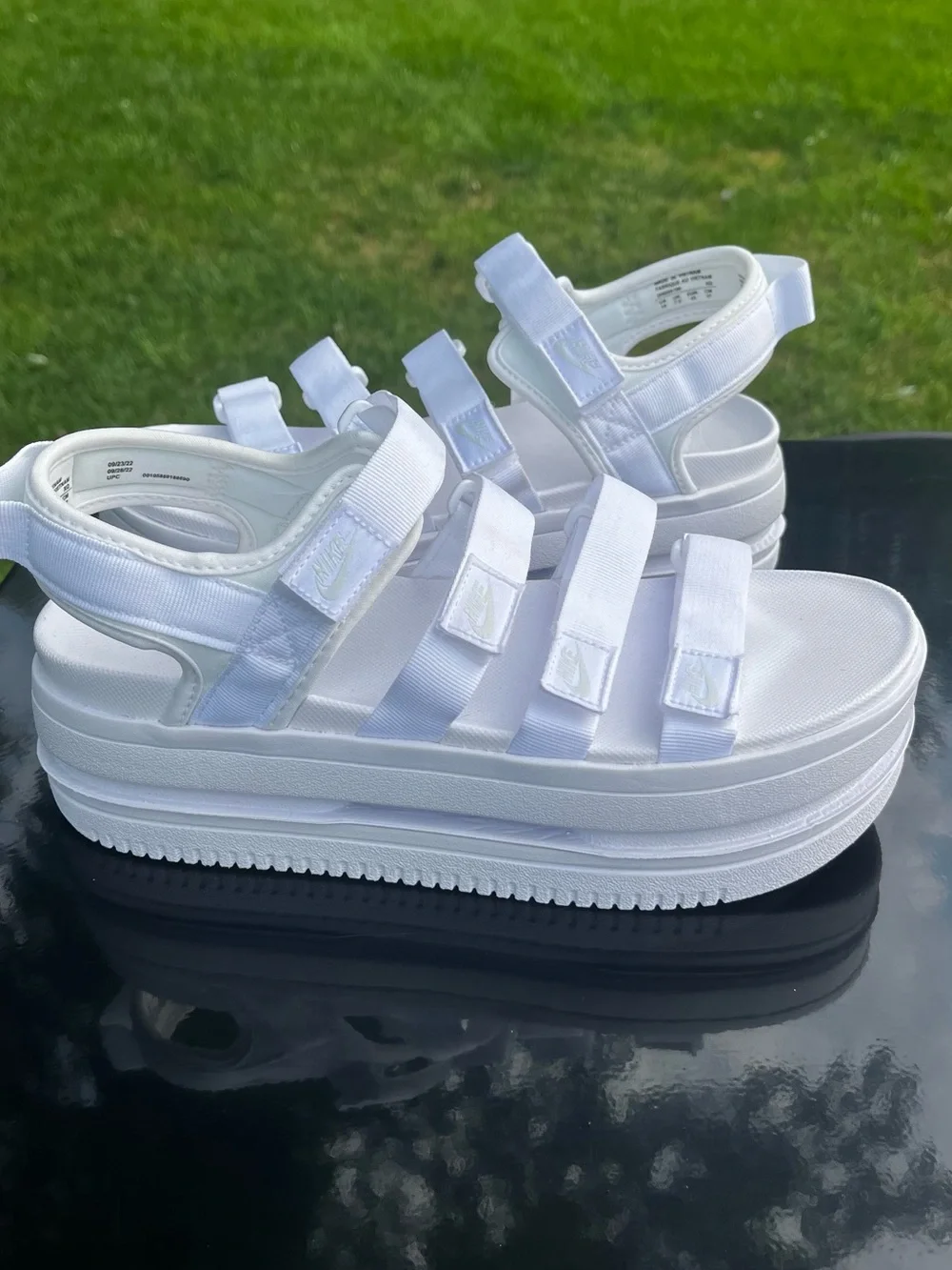 Nike Icon Classic Platform White Strappy Sandals size 10